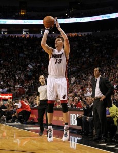 MIAMI, FL - JANUARY 22: Mike Miller #13 of the Miami Heat shoots a jumpshot during a game against the Toronto Raptors at American Airlines Arena on January 22, 2011 in Miami, Florida. NOTE TO USER: User expressly acknowledges and agrees that, by downloading and/or using this Photograph, User is consenting to the terms and conditions of the Getty Images License Agreement.  (Photo by Mike Ehrmann/Getty Images)